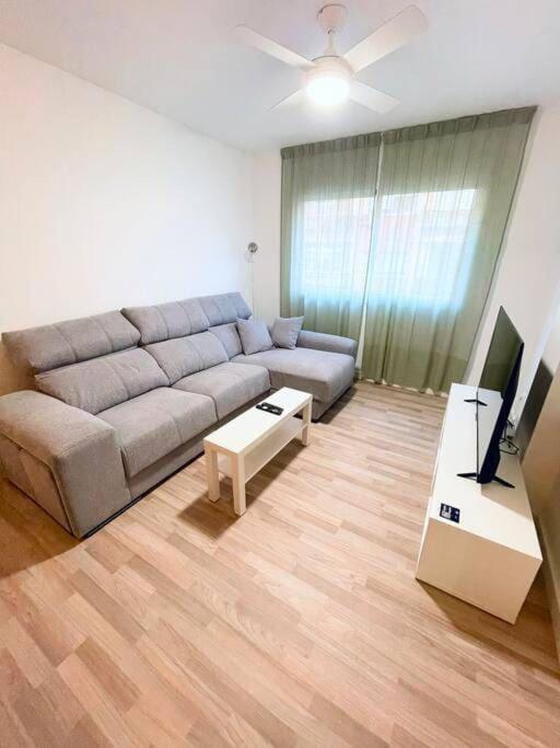 Modern Apartment In Malaga - Rosas Kültér fotó