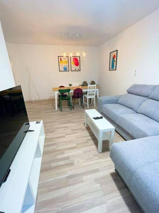 Modern Apartment In Malaga - Rosas Kültér fotó